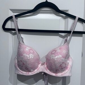 Victoria’s Secret Lightly Lined Bra